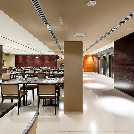 Hotell Eurostars Parque 4*