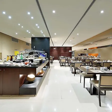 Eurostars Parque 4*