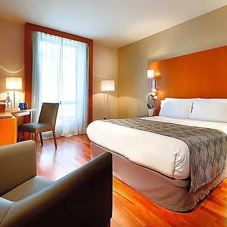 Otel Eurostars Parque 4*