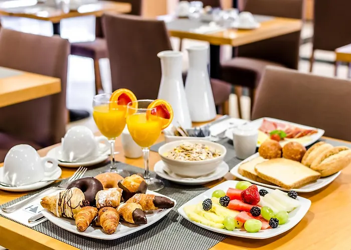 유로스타스 리스보아 파르케 호텔 4*