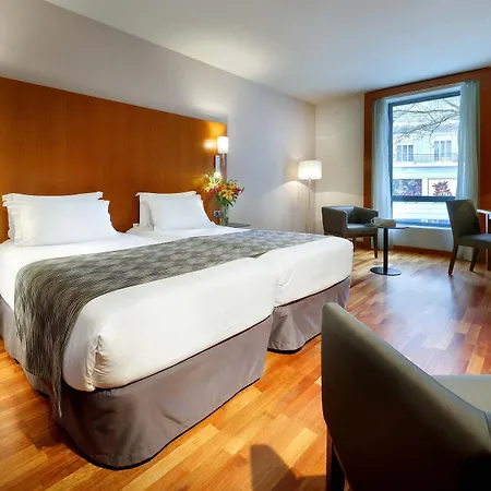 Eurostars Parque מלון