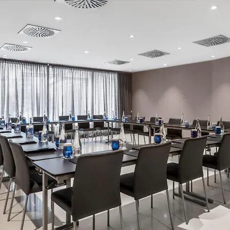 Eurostars Parque מלון 4*